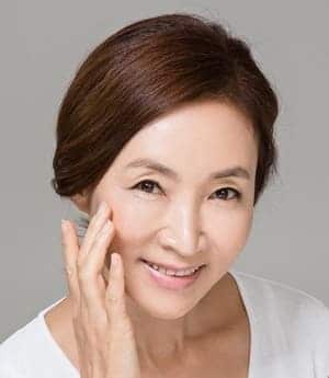 Kim Yoon Hee