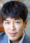 [Gil Yong's father]