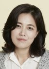 Han Yeong Eun [Seok Ji Won's mother]